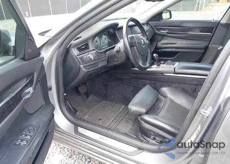 2011 BMW 750I z USA, uszkodzony, nr VIN WBAKA8C55BCY36509